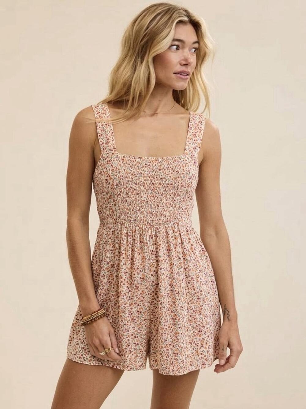 NWT AMERICAN EAGLE Floral Jumpsuit Romper L Smocked Back Pockets Boho